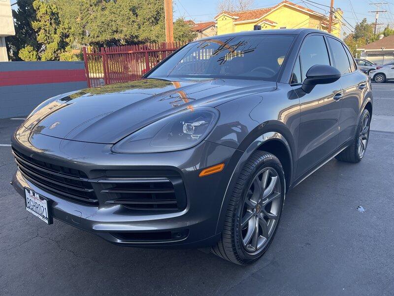 Thumbnail image of 2019 Porsche Cayenne at Boktor Motors