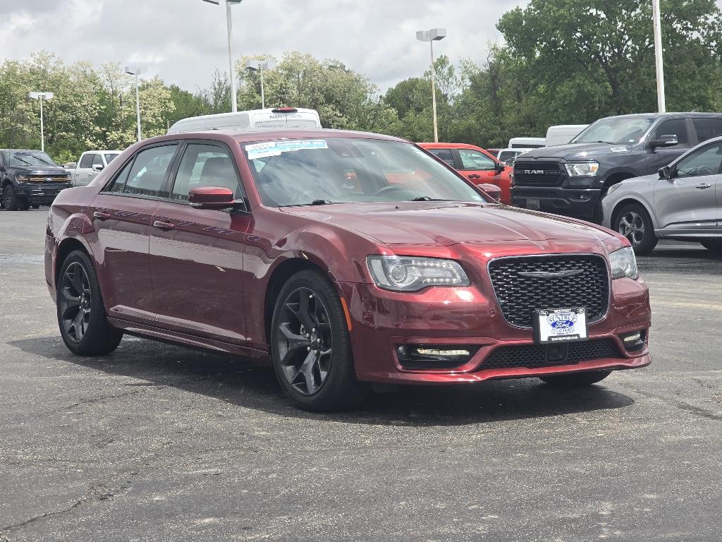 Thumbnail image of 2022 Chrysler 300 at Suntrup Ford Westport