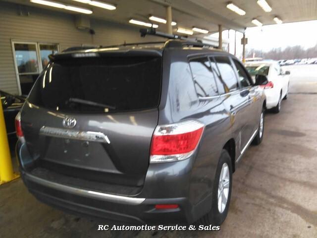 Thumbnail image of 2011 Toyota Highlander at RC Automotive Service & Sales