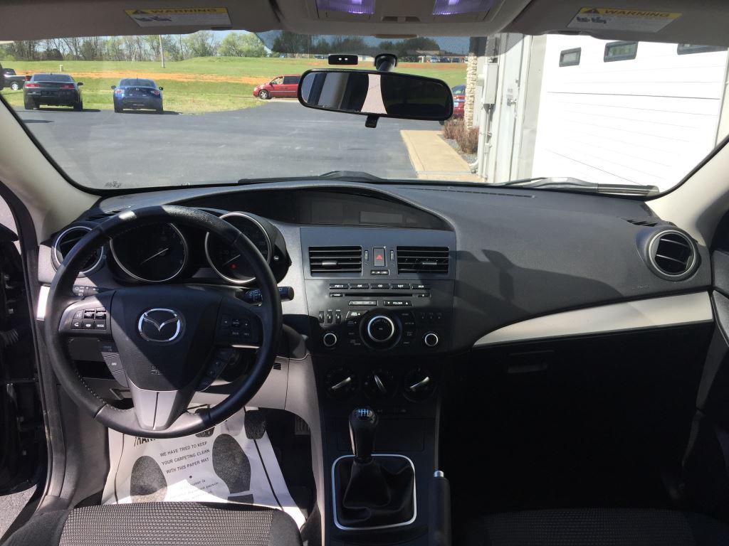 Thumbnail image of 2012 Mazda Mazda3 at VIC Huntsman Auto Sales