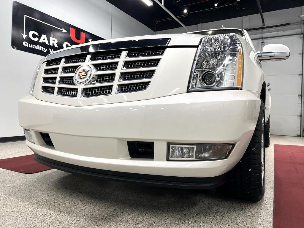 Thumbnail image of 2013 Cadillac Escalade EXT at U Car Connect