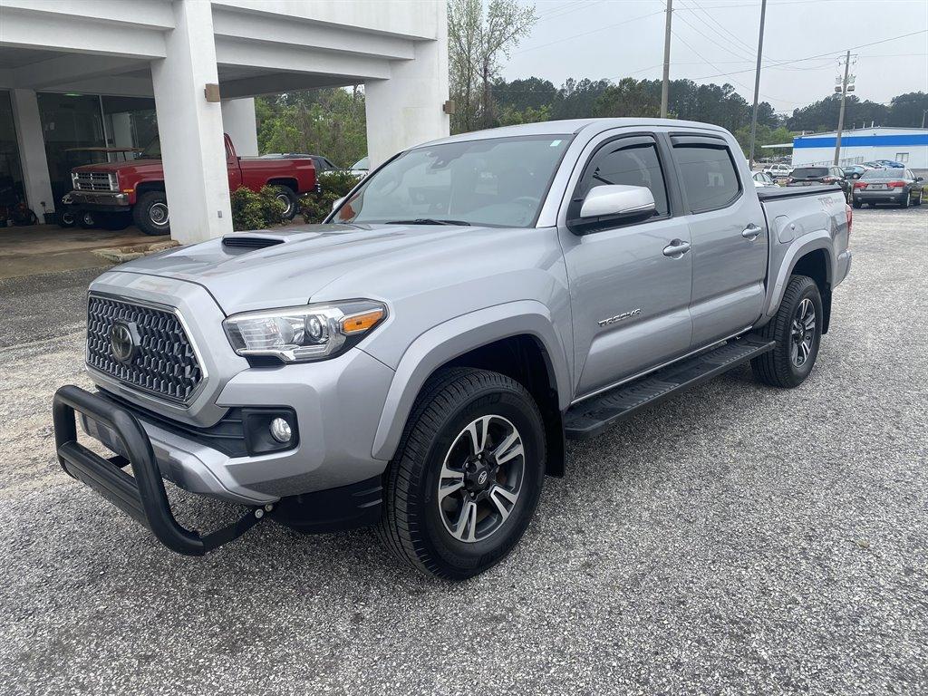 Thumbnail image of 2018 Toyota Tacoma at H&W MOTOR COMPANY INC.