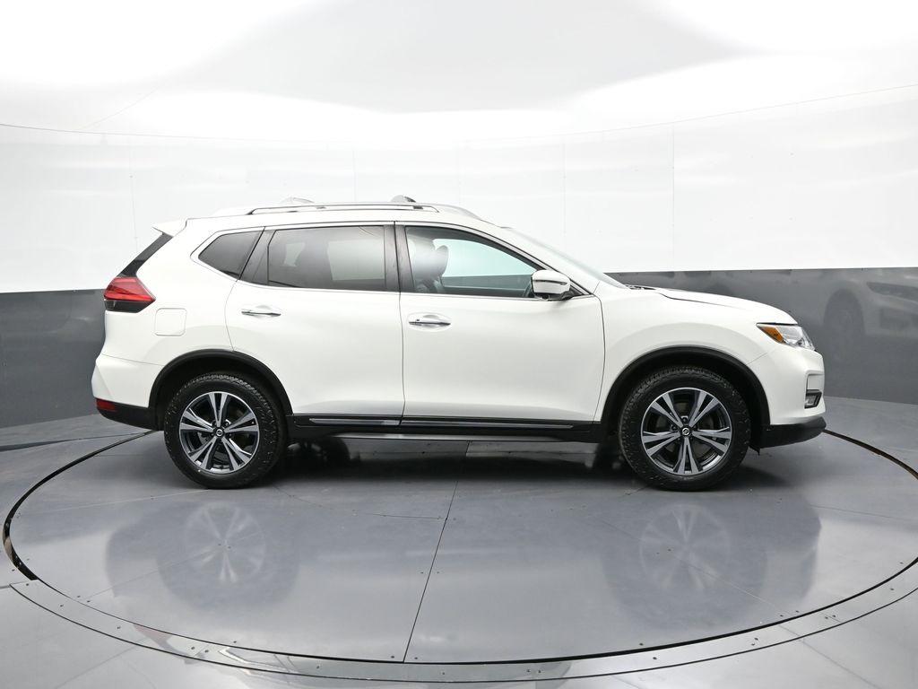 Thumbnail image of 2017 Nissan Rogue at Plaza Honda