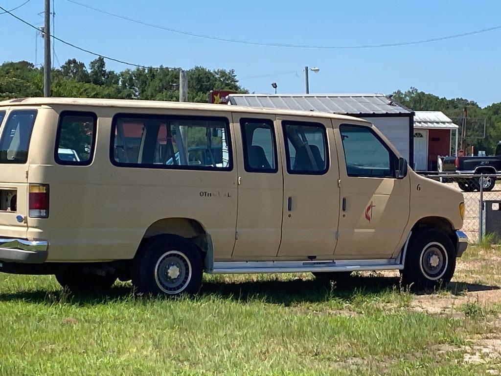Thumbnail image of 1994 Ford E-350 at Chads of Hartford, AL