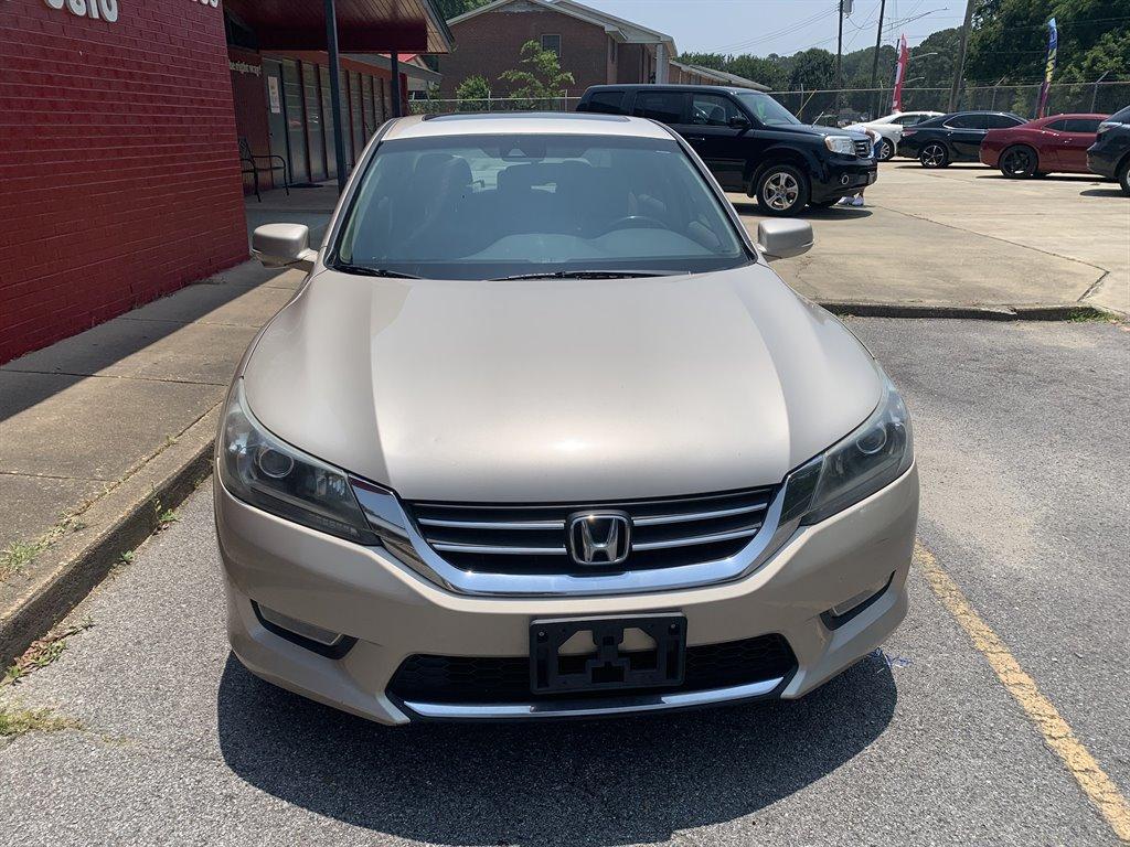 Thumbnail image of 2013 Honda Accord at Charlie Davis Motorz LLC