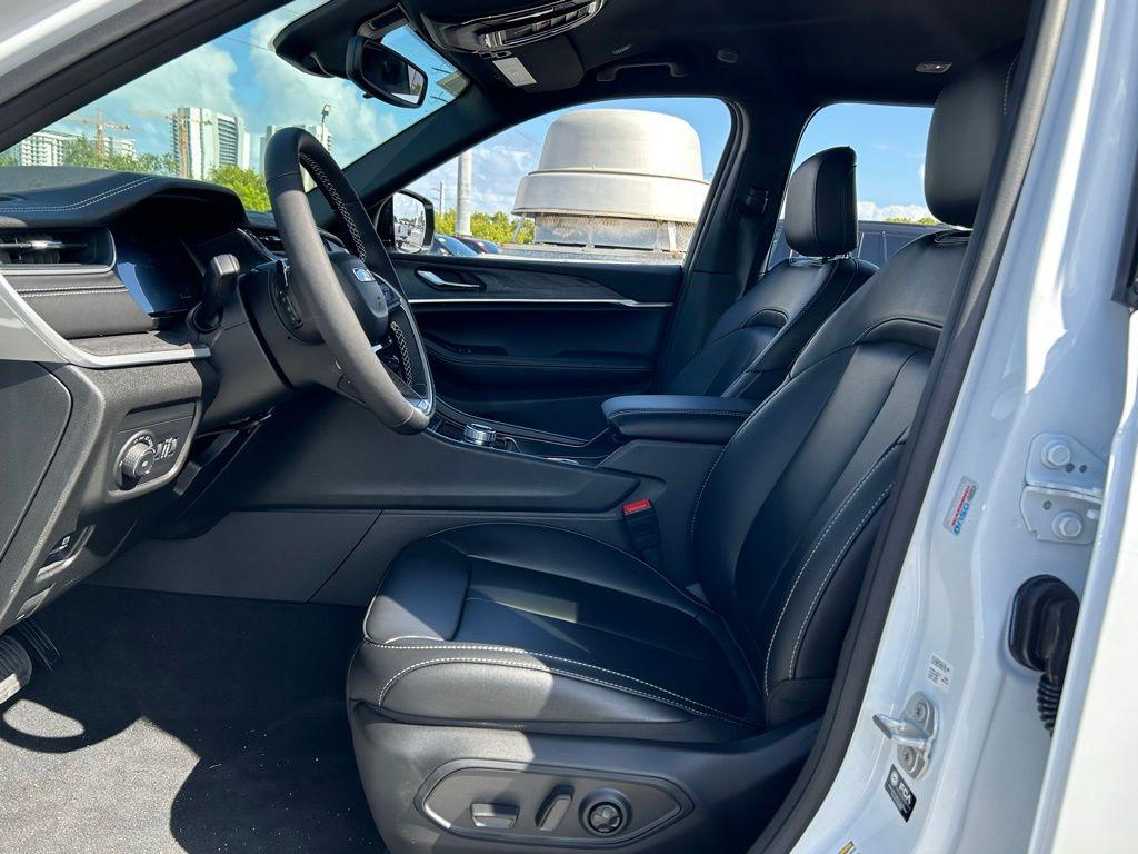 Thumbnail image of 2024 Jeep Grand Cherokee L at Aventura Chrysler Jeep Dodge Ram