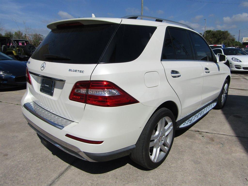 Thumbnail image of 2013 Mercedes-Benz M-Class at Auto Express Enterprise Inc