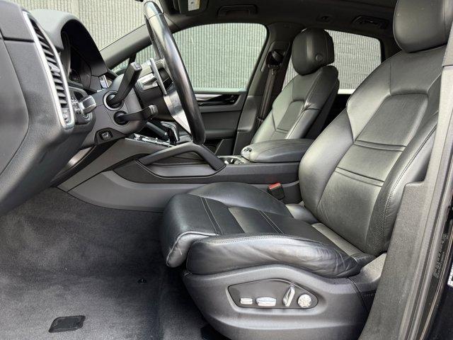 Thumbnail image of 2020 Porsche Cayenne at Gossett Volkswagon/Porsche