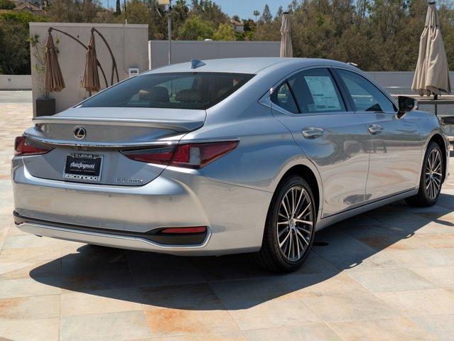 Thumbnail image of 2025 Lexus ES 300h at Lexus Escondido USED