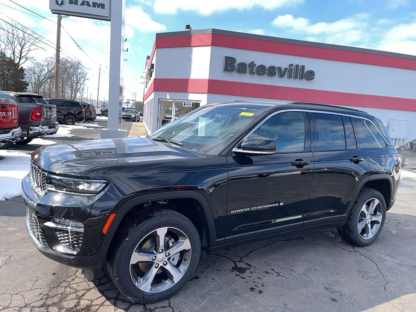 Thumbnail image of 2025 Jeep Grand Cherokee at Batesville Chrysler Dodge Jeep Inc