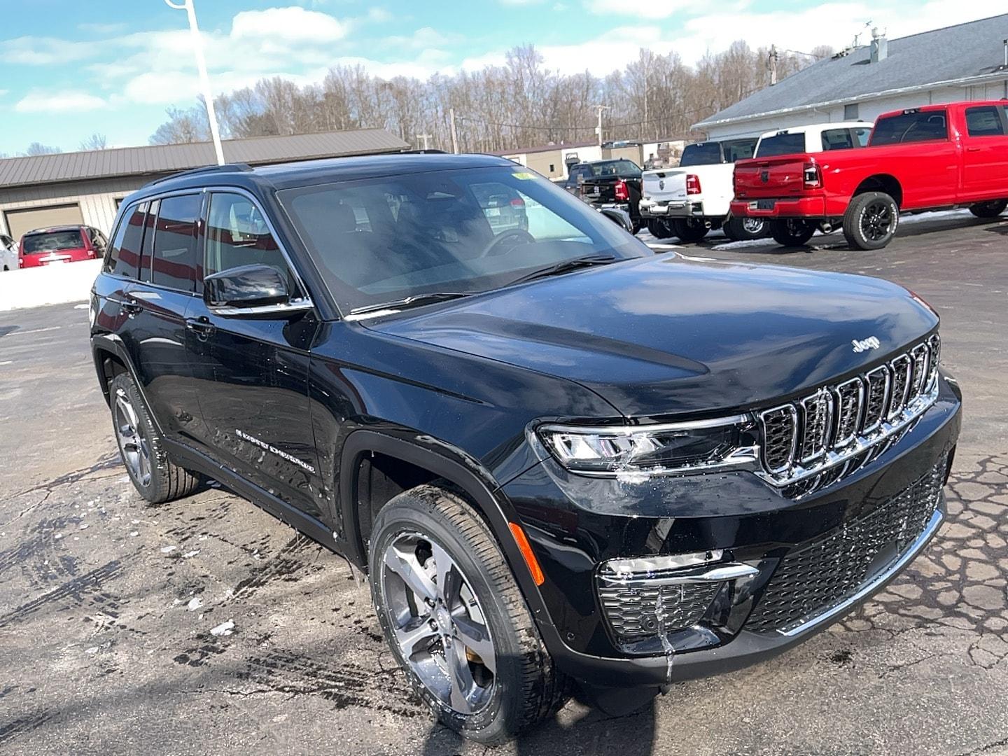 Thumbnail image of 2025 Jeep Grand Cherokee at Batesville Chrysler Dodge Jeep Inc