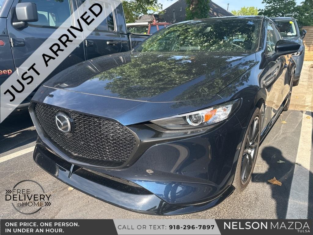 Thumbnail image of 2025 Mazda Mazda3 Hatchback at Nelson Mazda