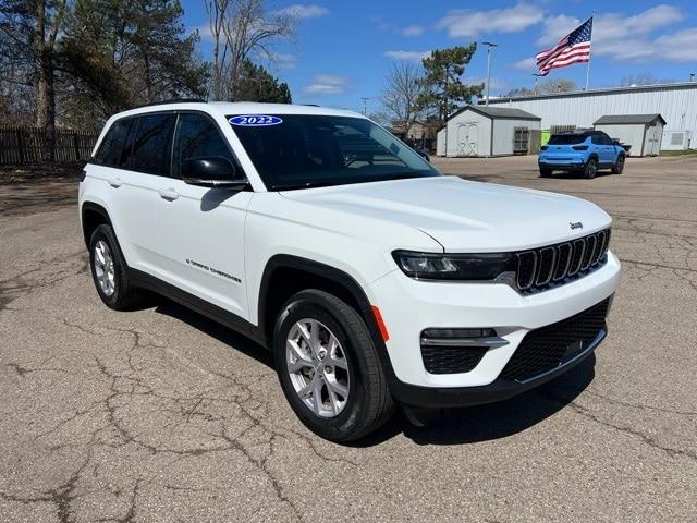 Thumbnail image of 2022 Jeep Grand Cherokee at Golling Chrysler Jeep Dodge Ram of Chelsea