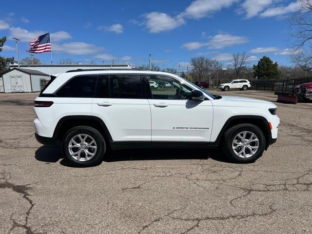 Thumbnail image of 2022 Jeep Grand Cherokee at Golling Chrysler Jeep Dodge Ram of Chelsea