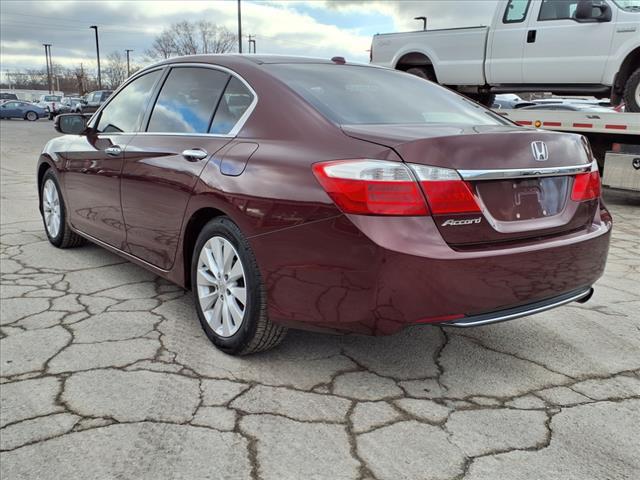 Thumbnail image of 2015 Honda Accord at White's Ford
