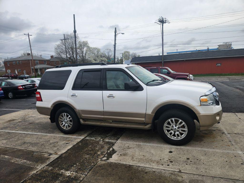 Thumbnail image of 2012 Ford Expedition at FLAG MOTORS LTD