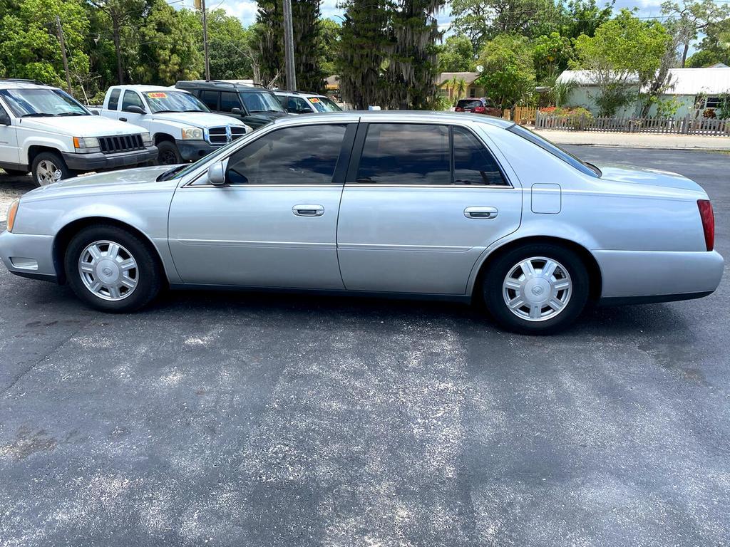 Thumbnail image of 2004 Cadillac DeVille at Dave Isaac Motors