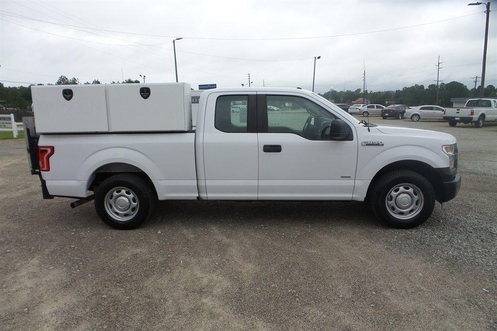 Thumbnail image of 2016 Ford F-150 at Bullocks Auto Sales Inc