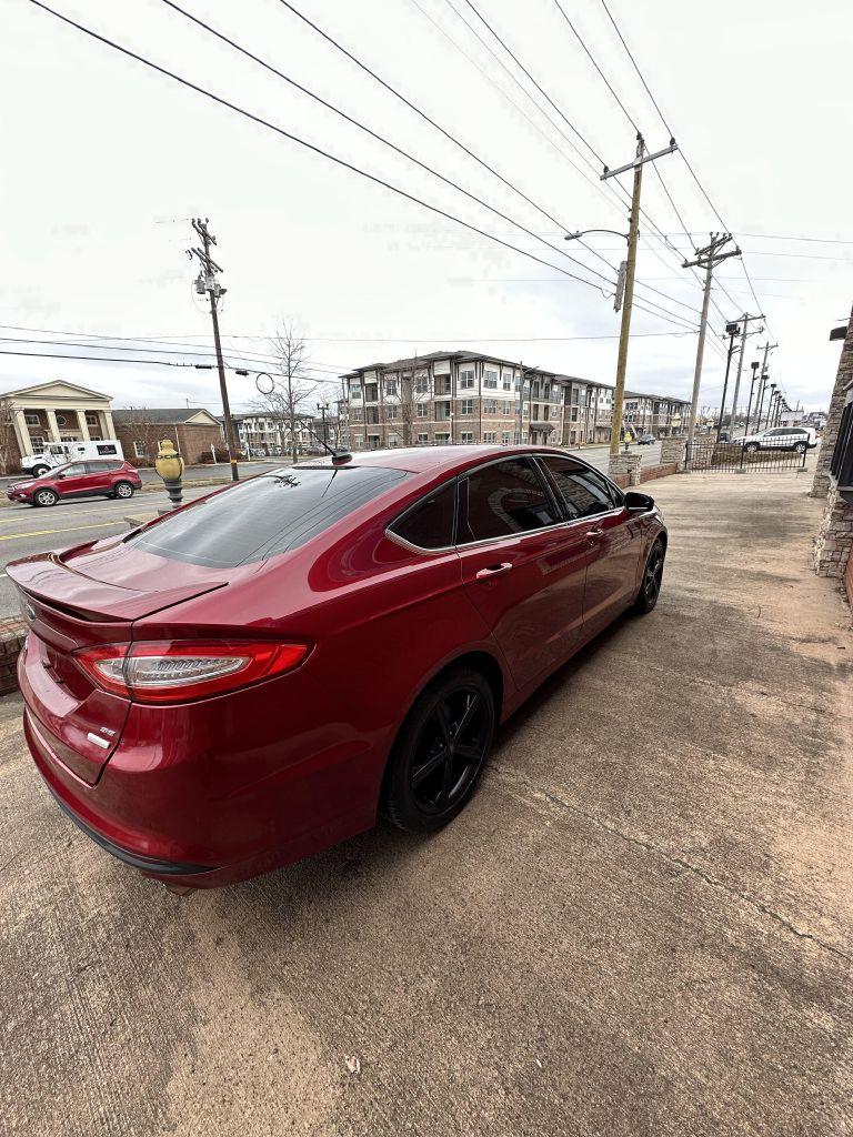 Thumbnail image of 2016 Ford Fusion at El Bambino Auto Sales