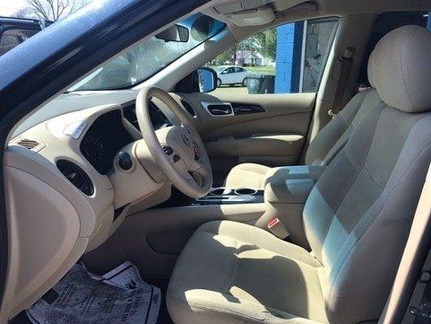 Thumbnail image of 2015 Nissan Pathfinder at Top Line Auto Sales