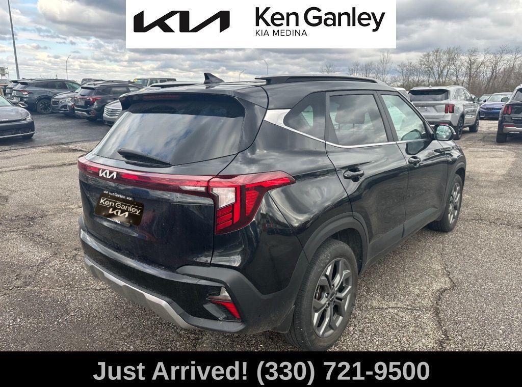 Thumbnail image of 2024 Kia Seltos at Ken Ganley Kia Medina