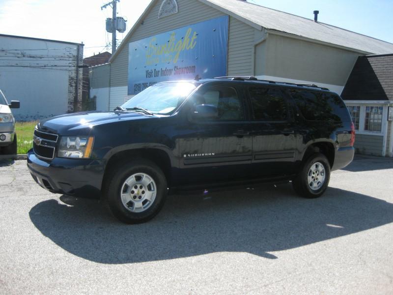 Thumbnail image of 2007 Chevrolet Suburban at SUNLIGHT AUTO LLC