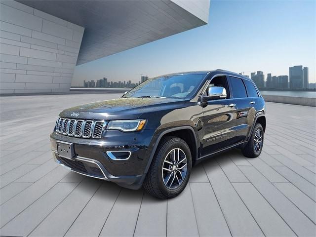 Thumbnail image of 2017 Jeep Grand Cherokee at Hoffman Audi of New London