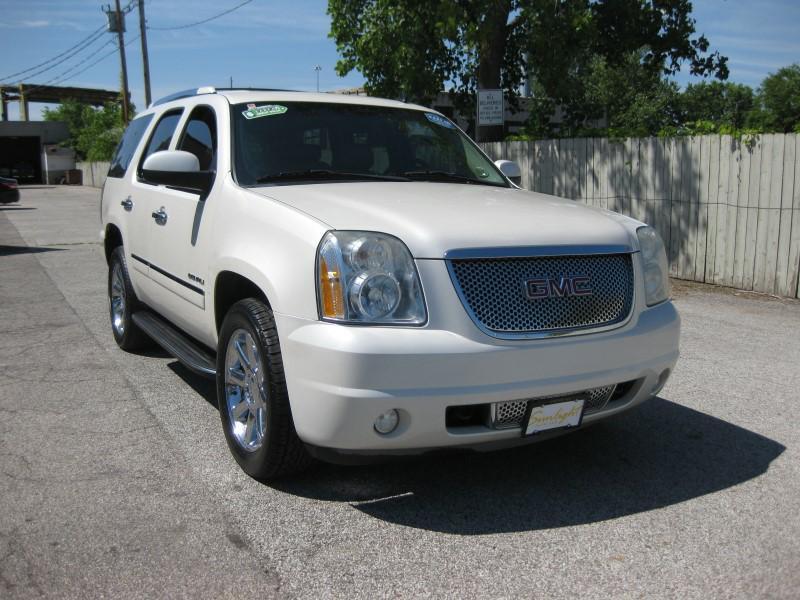 Thumbnail image of 2010 GMC Yukon at SUNLIGHT AUTO LLC