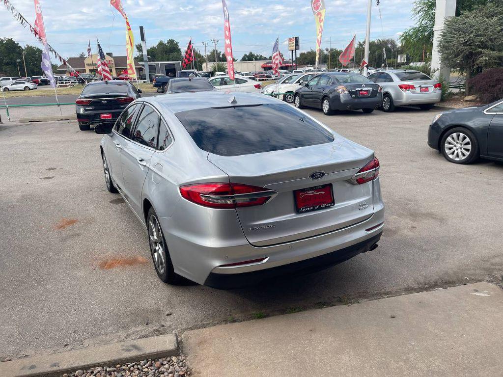 Thumbnail image of 2019 Ford Fusion at LAND OF CARS