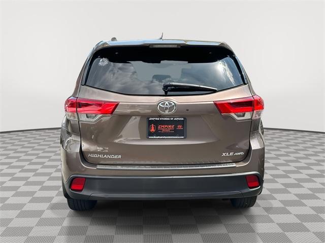 Thumbnail image of 2019 Toyota Highlander at Empire Hyundai of Jamaica