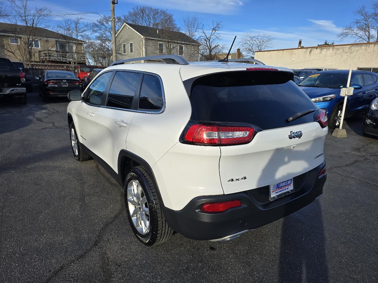 Thumbnail image of 2015 Jeep Cherokee at Front Line Auto Sales
