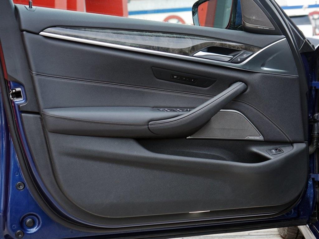 Thumbnail image of 2022 BMW 5 Series at Auto Expo Store