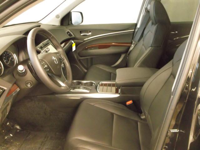 Thumbnail image of 2016 Acura MDX at Dave White Acura