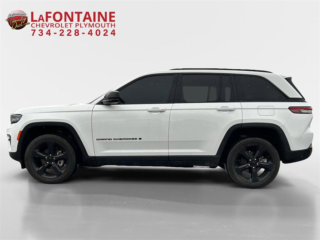 Thumbnail image of 2023 Jeep Grand Cherokee at LaFontaine Chevrolet Plymouth