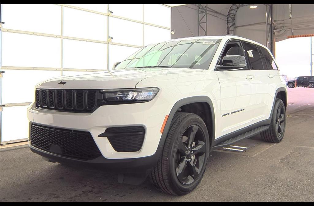 Thumbnail image of 2024 Jeep Grand Cherokee at Stanley Automotive Enterprises Inc.