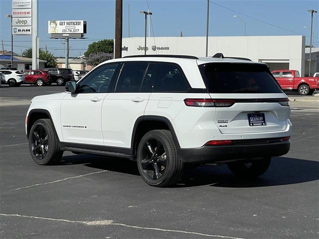 Thumbnail image of 2024 Jeep Grand Cherokee at Stanley Automotive Enterprises Inc.