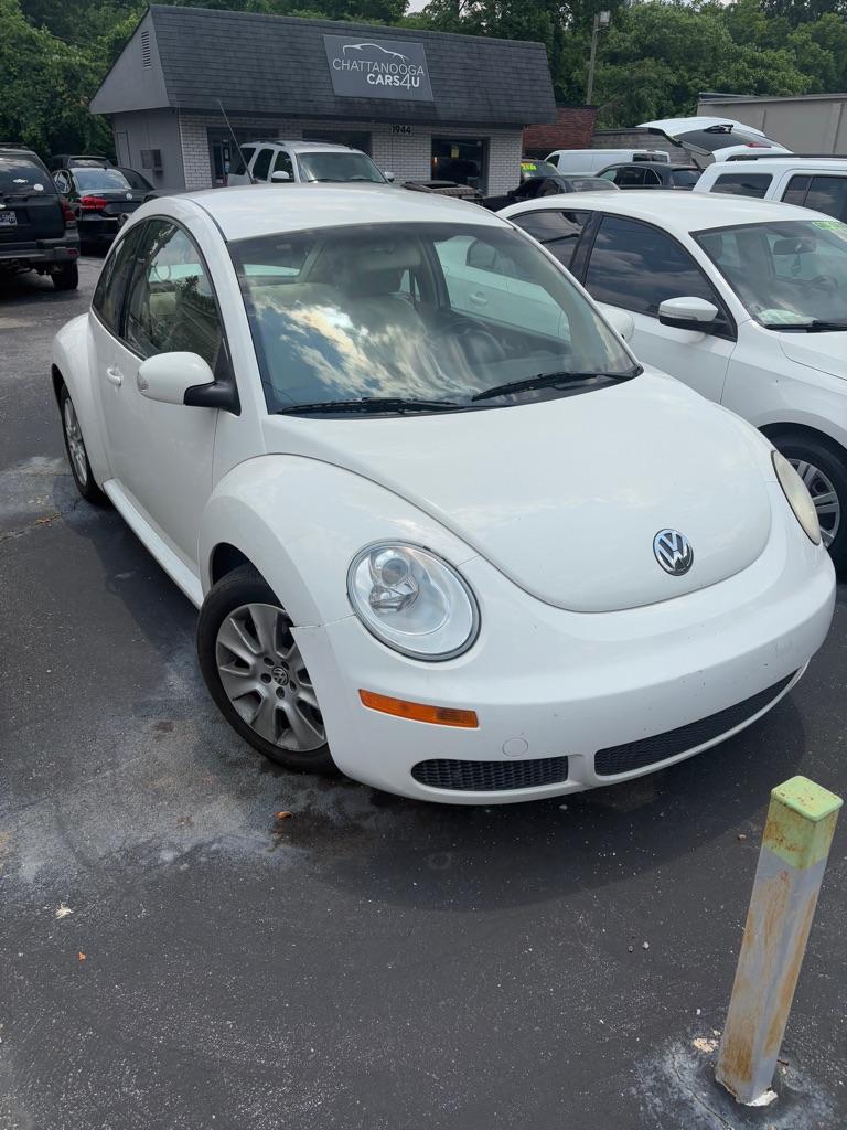 Thumbnail image of 2009 Volkswagen New Beetle at CHATTANOOGA CARS 4 U