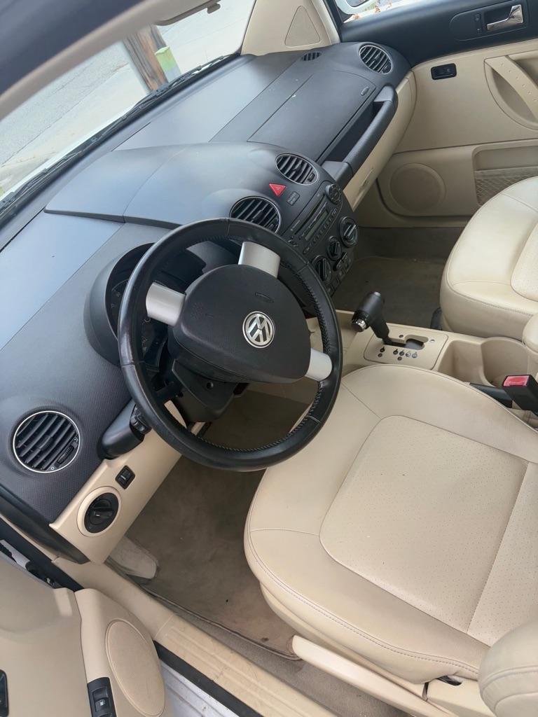 Thumbnail image of 2009 Volkswagen New Beetle at CHATTANOOGA CARS 4 U