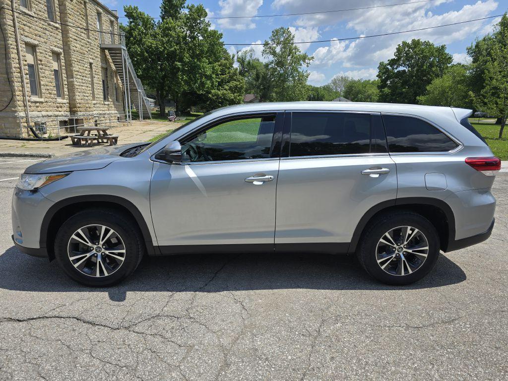 Thumbnail image of 2019 Toyota Highlander at ST. MARYS AUTO SALES