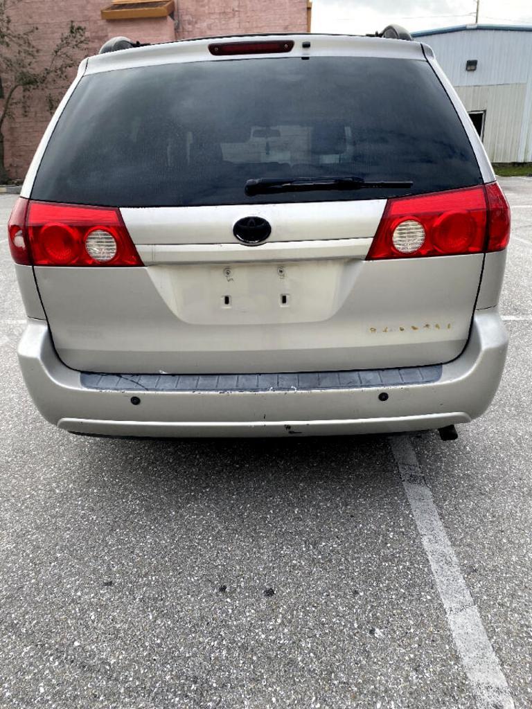 Thumbnail image of 2006 Toyota Sienna at Approved Auto Outlet, Inc.