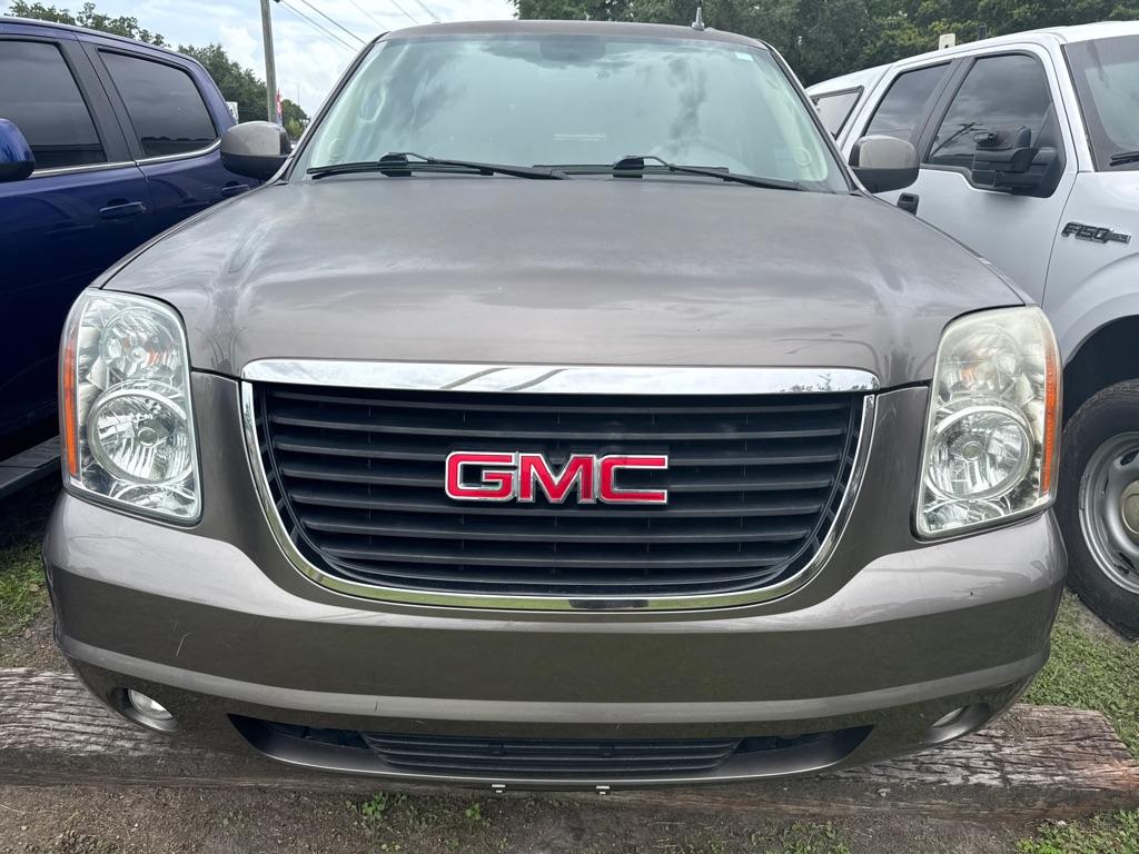 Thumbnail image of 2014 GMC Yukon XL at RIGHT PRICE AUTO SALES
