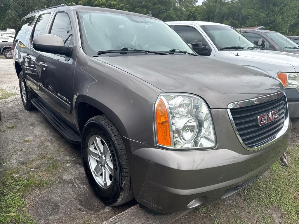 Thumbnail image of 2014 GMC Yukon XL at RIGHT PRICE AUTO SALES