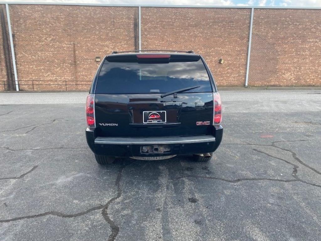 Thumbnail image of 2007 GMC Yukon at Maya Auto Sales