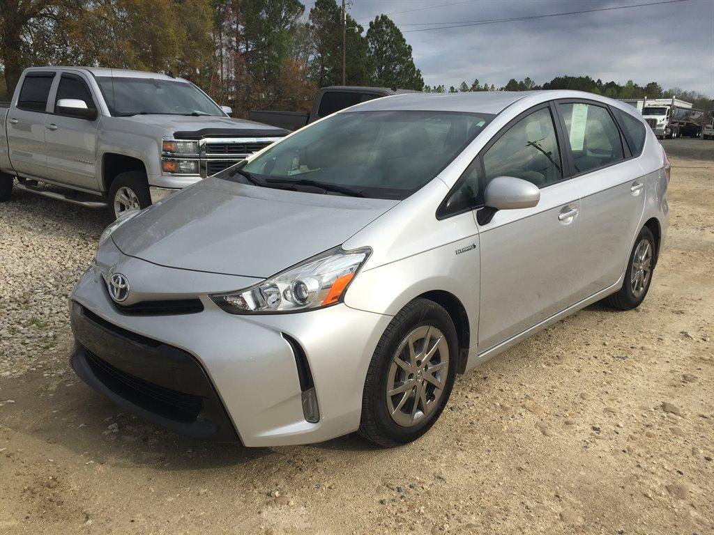 Thumbnail image of 2016 Toyota Prius v at Pierce County Auto