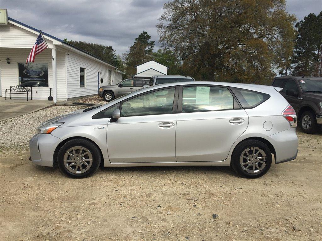 Thumbnail image of 2016 Toyota Prius v at Pierce County Auto