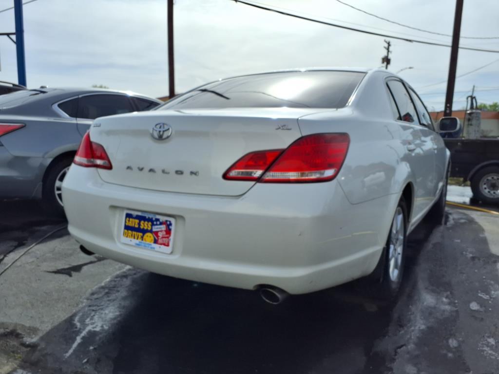 Thumbnail image of 2007 Toyota Avalon at 9th Street Auto Inc.