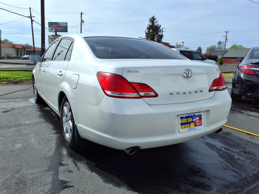 Thumbnail image of 2007 Toyota Avalon at 9th Street Auto Inc.