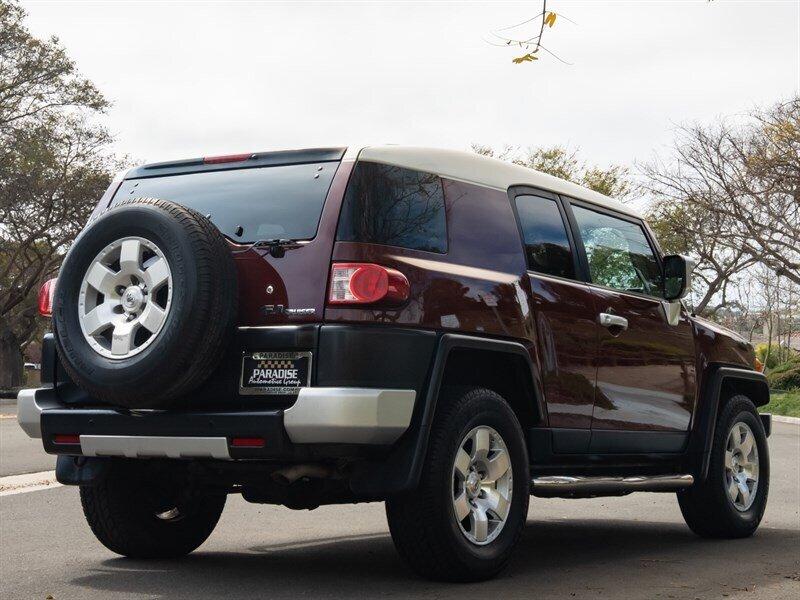 Thumbnail image of 2008 Toyota FJ Cruiser at PARADISE Automotive Group INC.