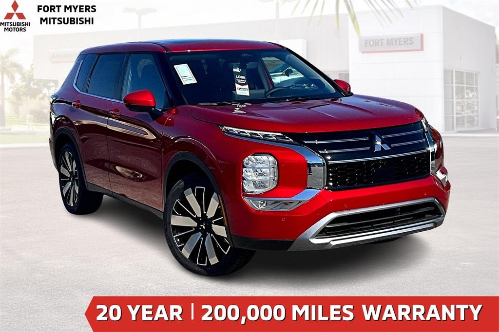 Thumbnail image of 2025 Mitsubishi Outlander at Fort Myers Mitsubishi