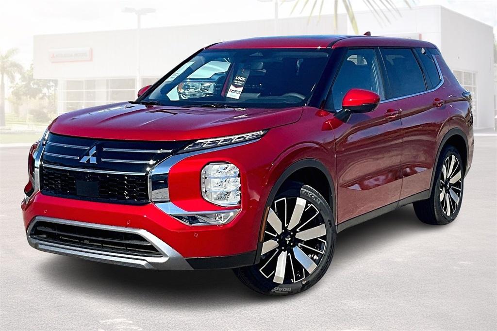 Thumbnail image of 2025 Mitsubishi Outlander at Fort Myers Mitsubishi